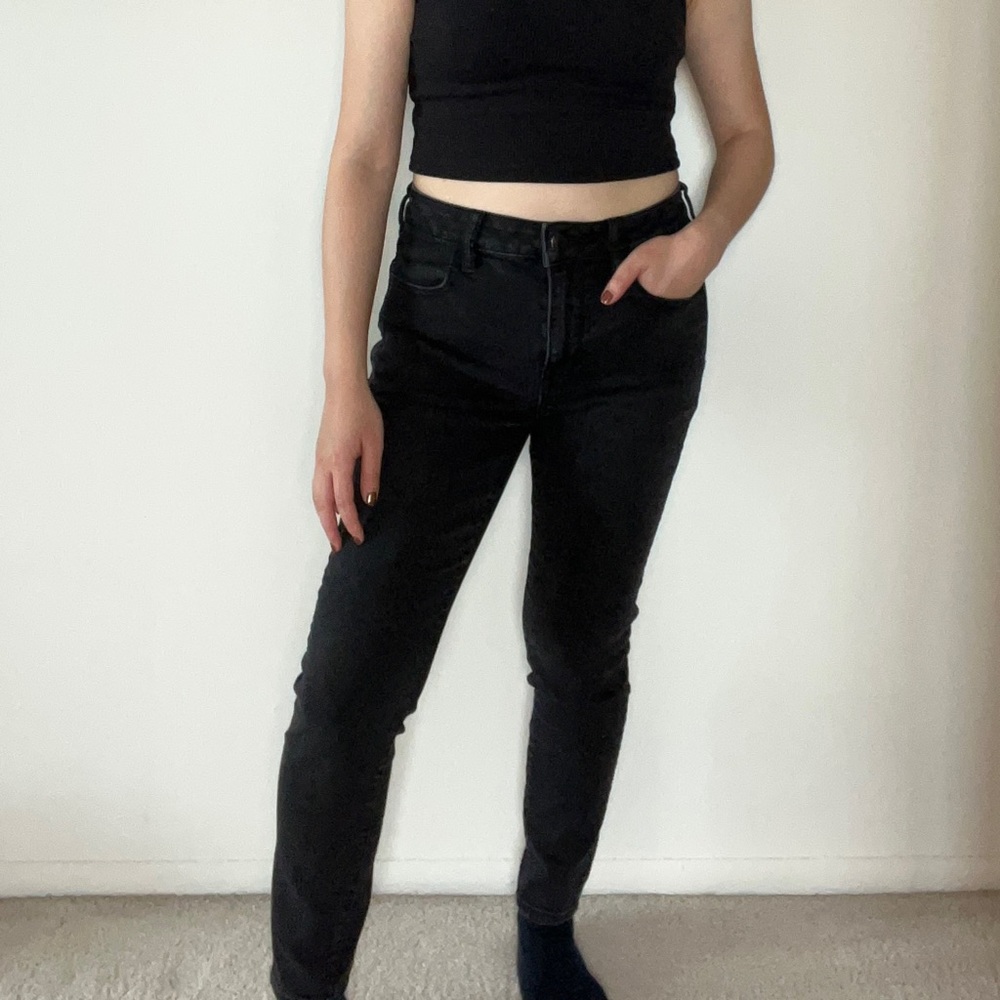 American Eagle black stretch skinny jeans